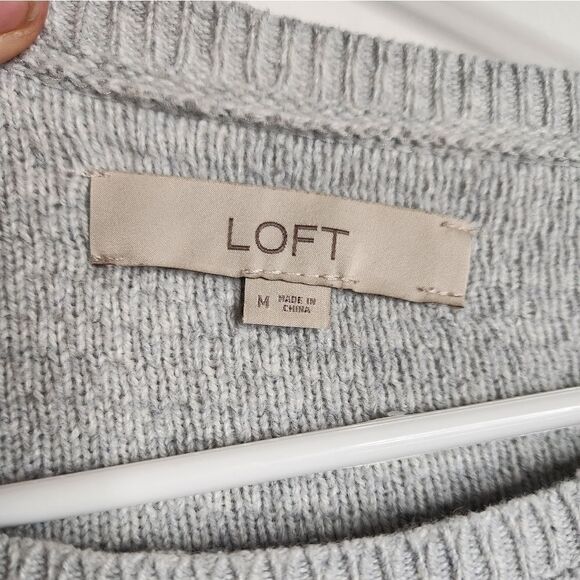 Loft gray honeycomb sweater, size medium - Picture 4 of 5